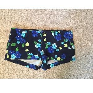 Hollister shorts size 5